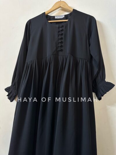 Button Abaya