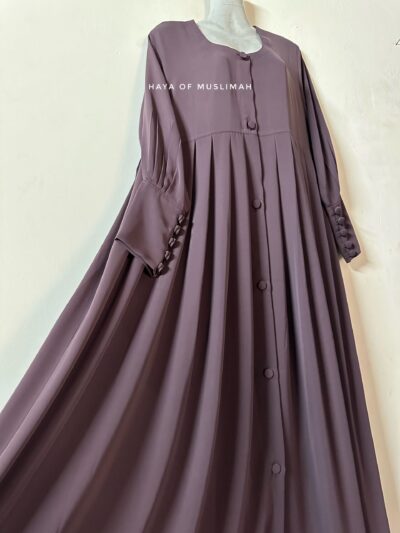 Button Abaya