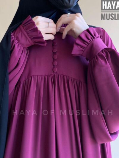 Button Abaya